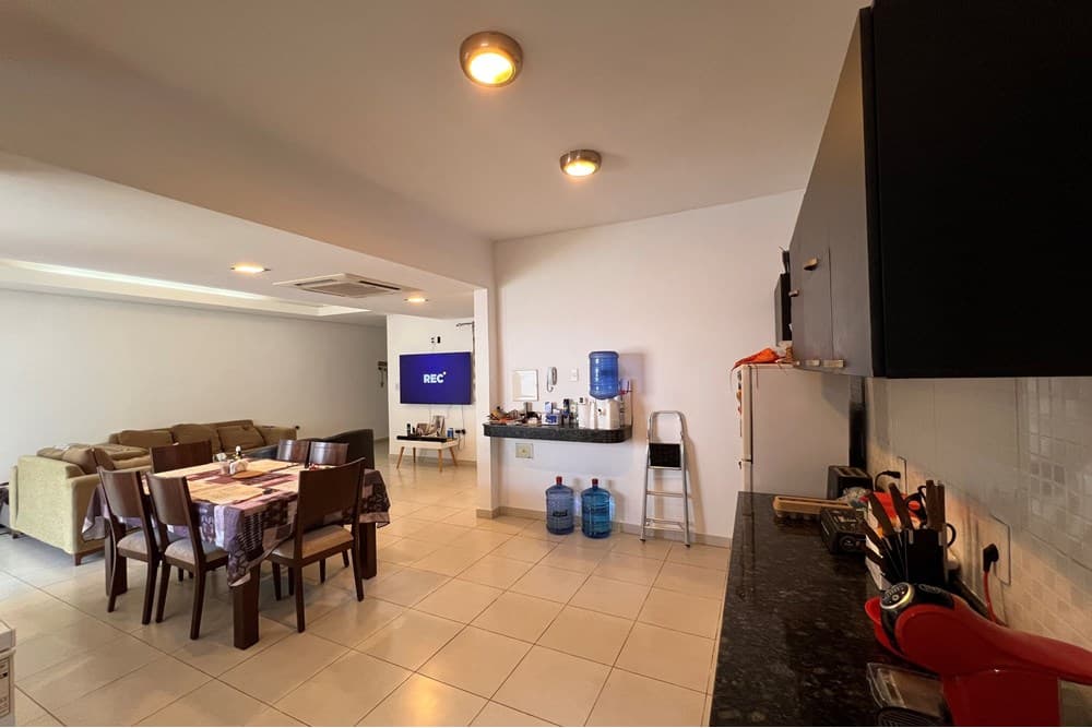 Duplex con piscina detrás de la Conmebol, foto 4