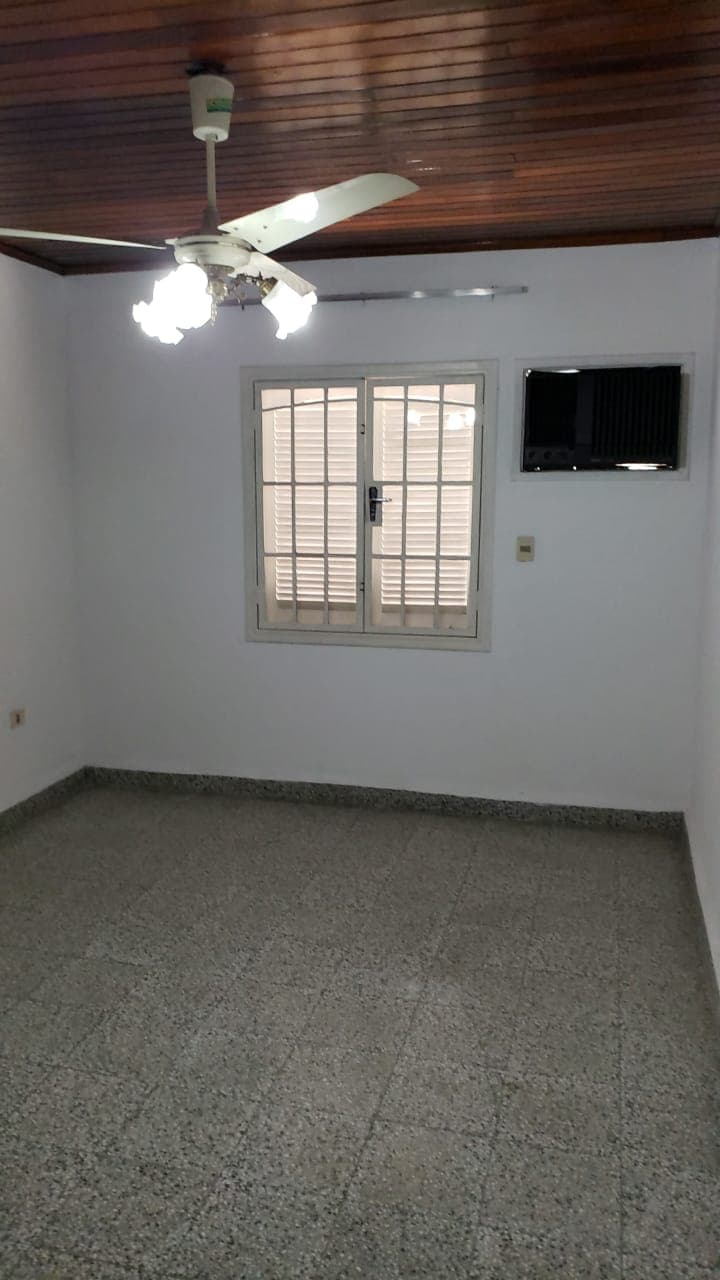 Duplex en Villa Morra a una cuadra de la avda. Rca. Argentina, foto 5