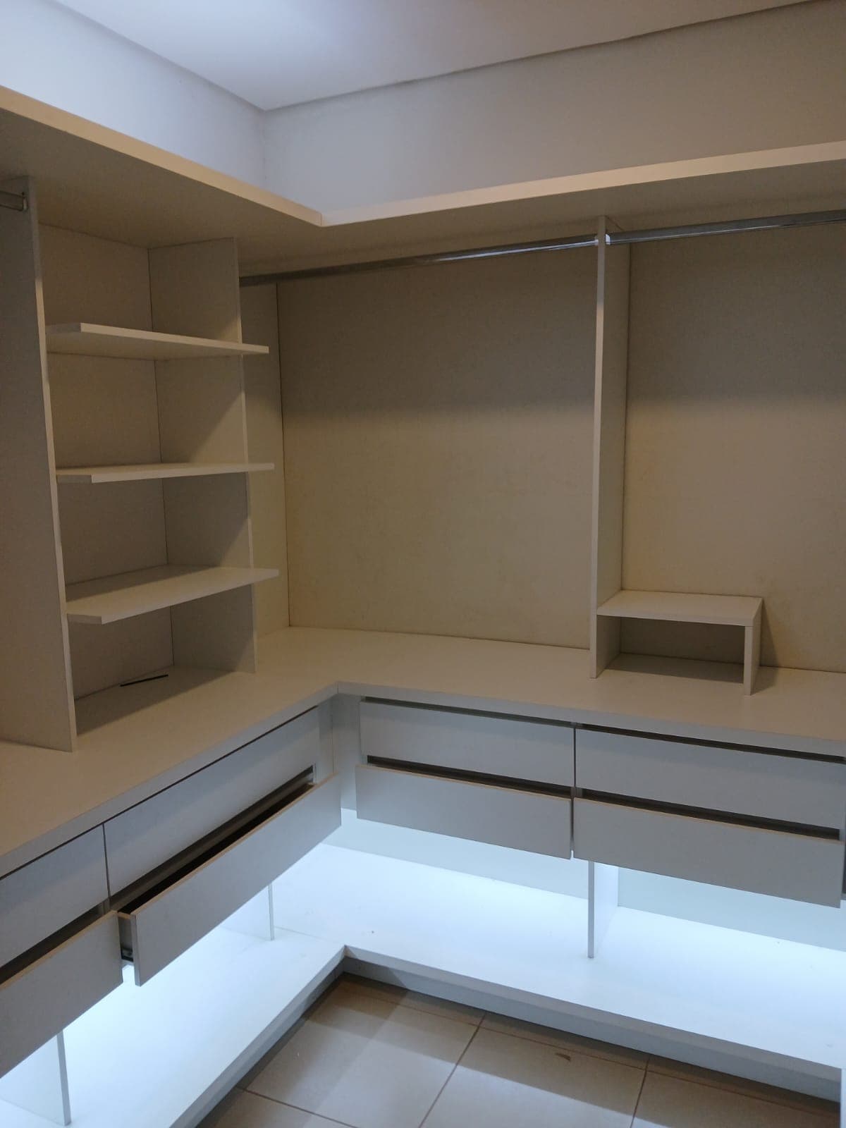 Casa con quincho y piscina en loma merlo – Luque — foto 2