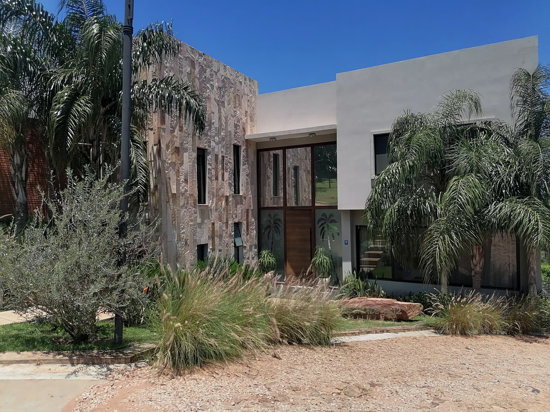 En Venta Imponente Residencia San Bernardino Alta Pietra, foto 2