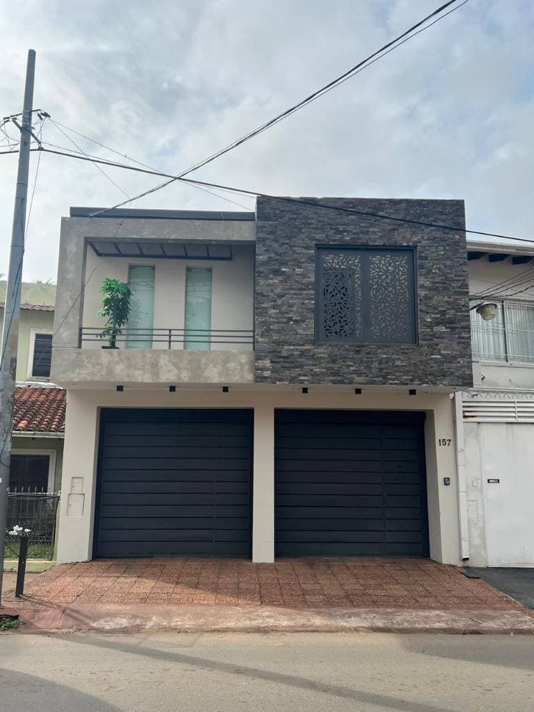 Casa en barrio Jara, foto 1