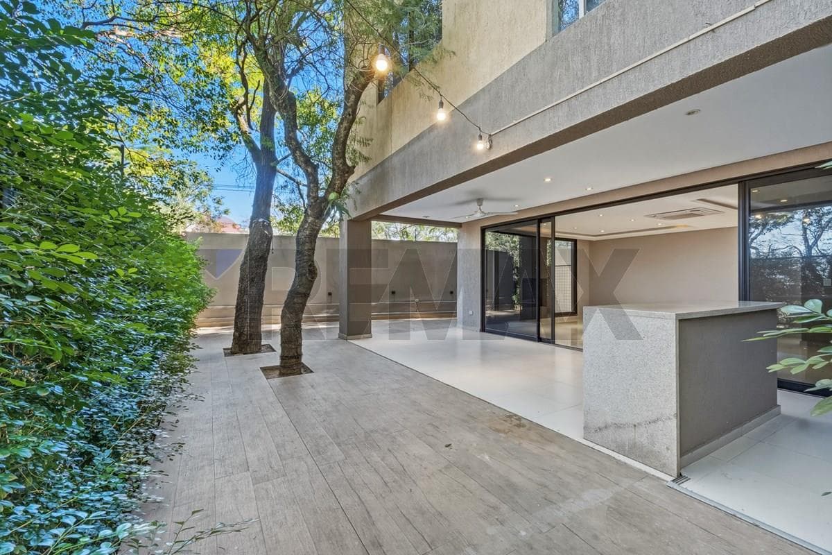Casa tipo Triplex en Lambaré, foto 3