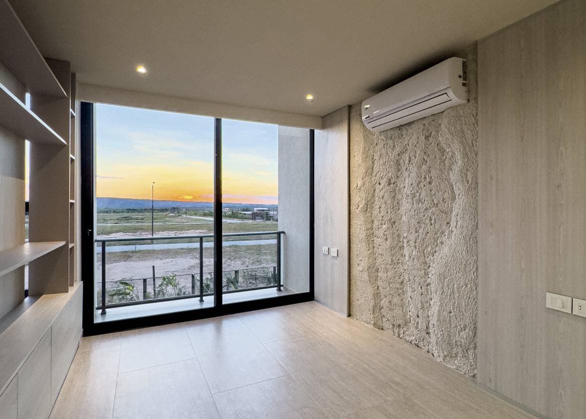 En venta - townhouse - highlands San Bernardino, foto 2