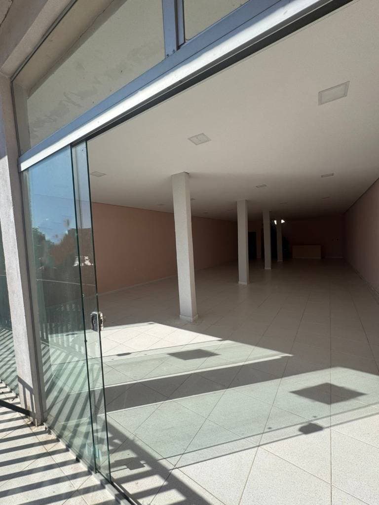 Salon comercial en Fernando de la Mora, foto 5