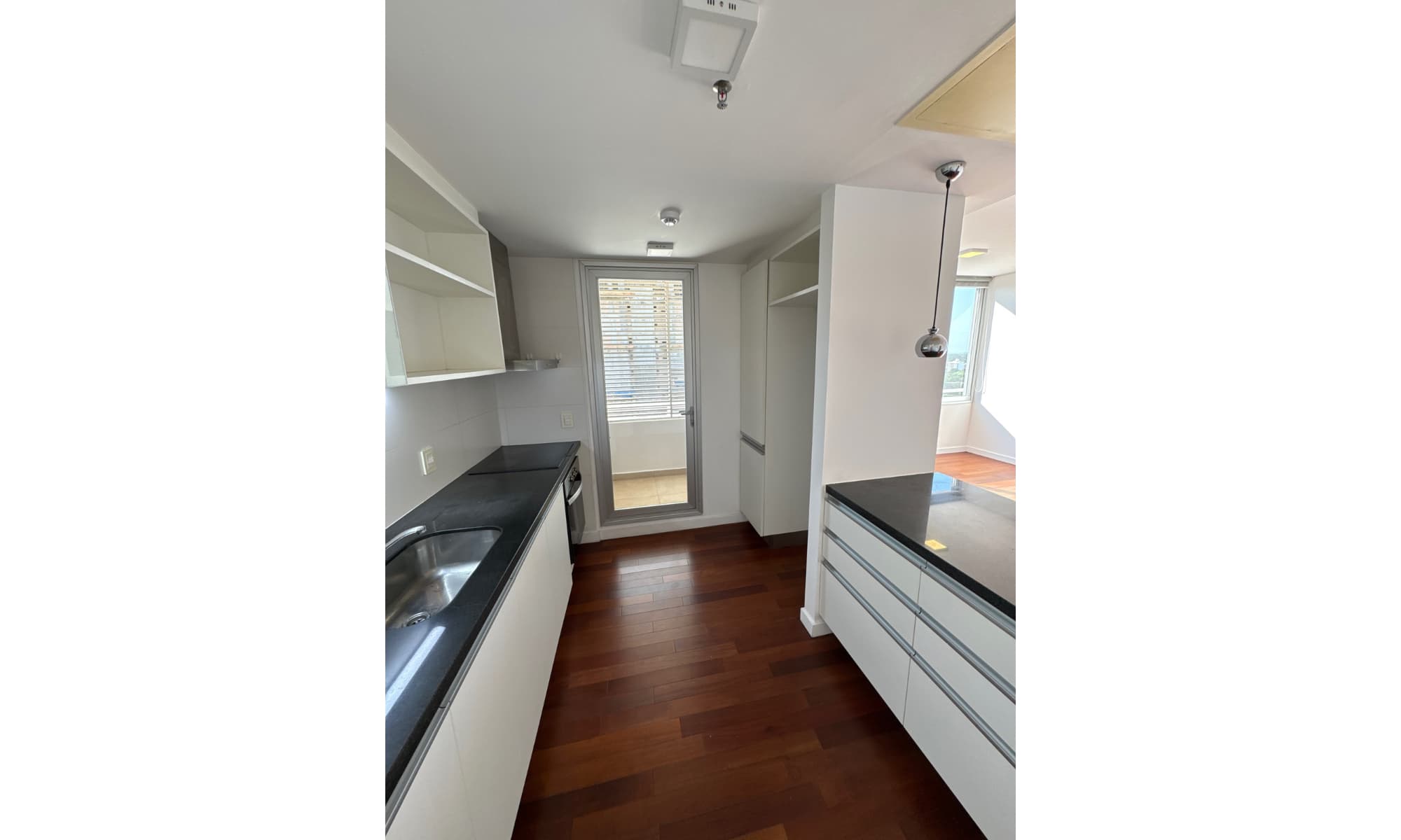 En Venta Departamento De 2 Dormitorios Zona Paseo La Galería — foto 4