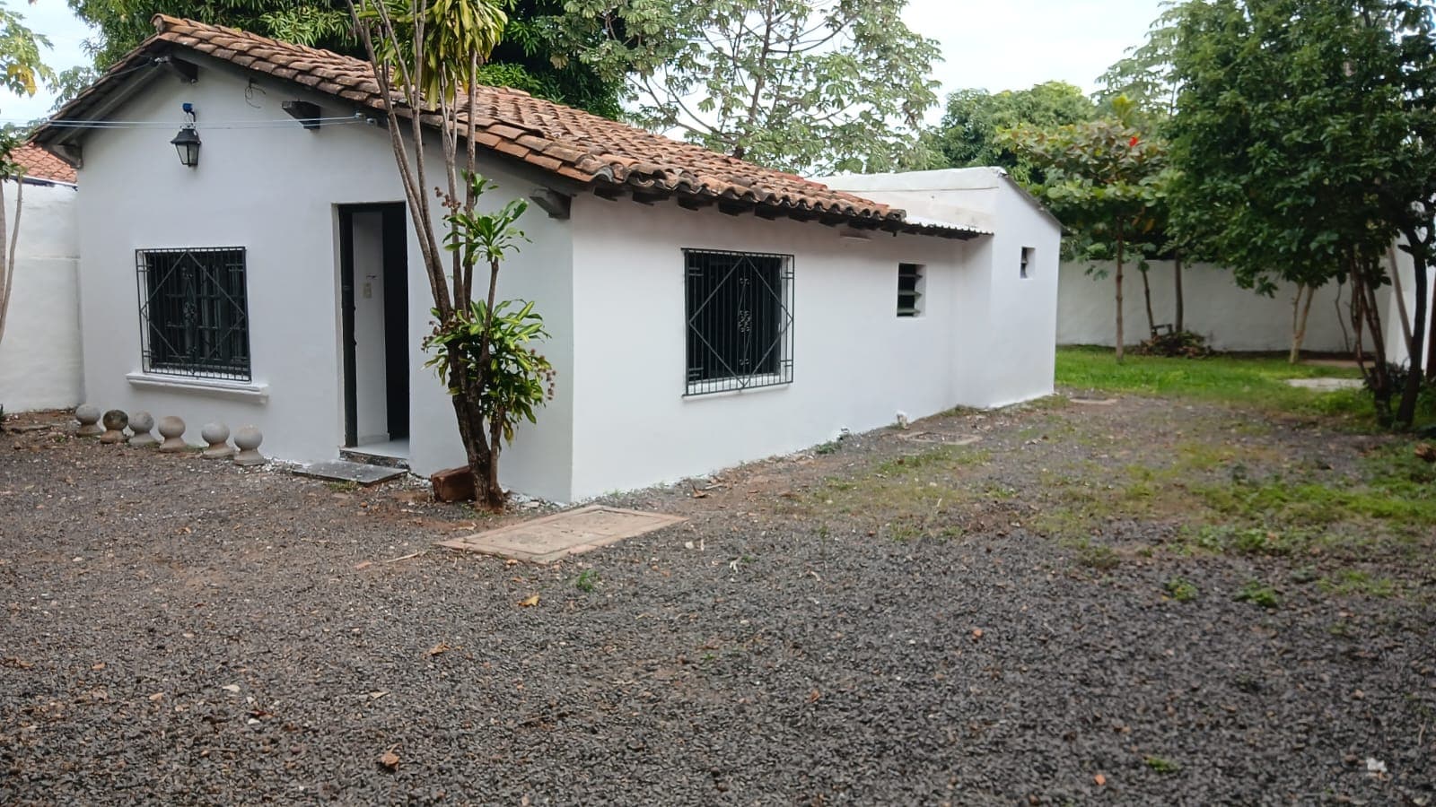 propiedad de 406 m2 para uso comercial o vivienda en Villa Aurelia, foto 1