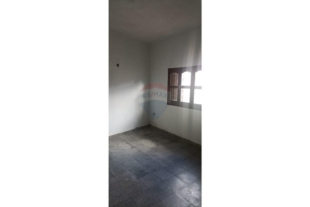 salón comercial + departamento en San Lorenzo — foto 4