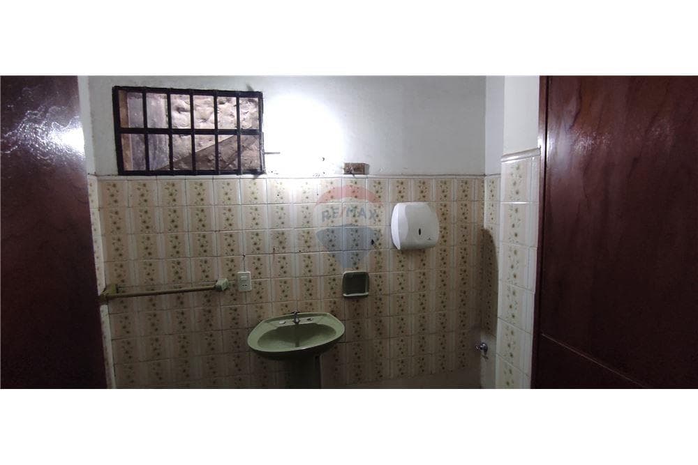 Oficina - Alquiler - Santísima Trinidad, Paraguay — foto 2