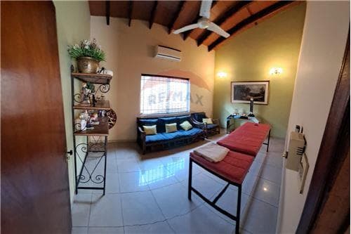Casa-Venta-PY Asunción Nazareth COD.130, foto 3