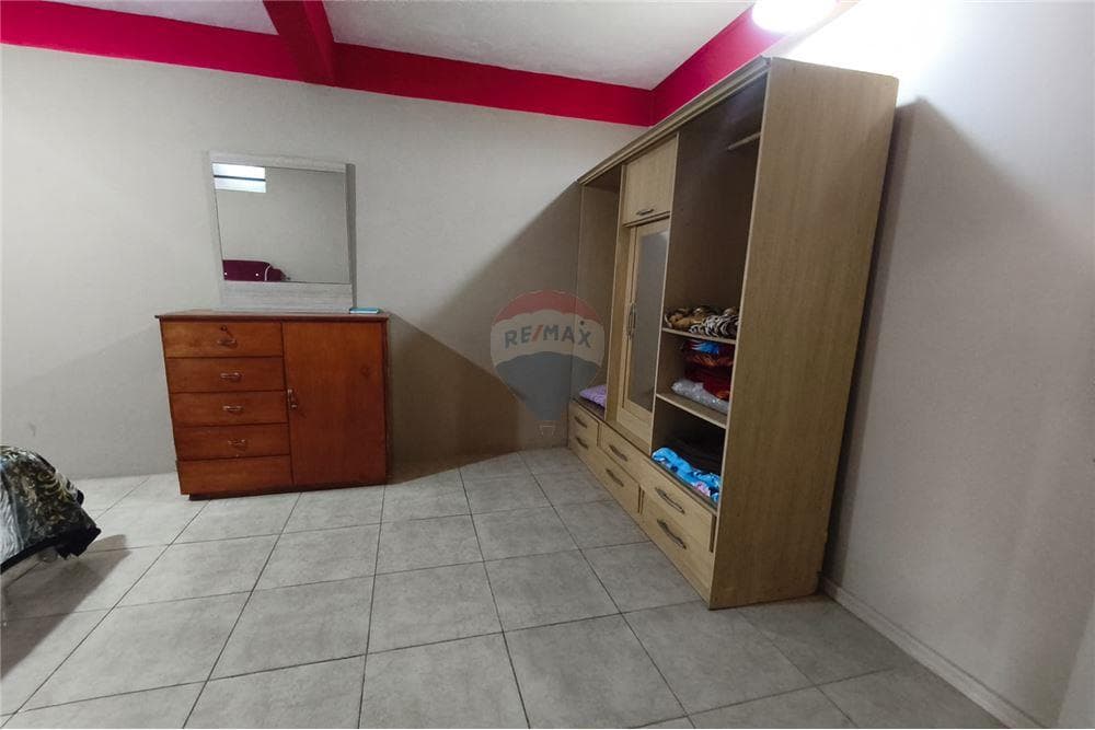 Casa - Alquiler - Encarnación, Paraguay, foto 4