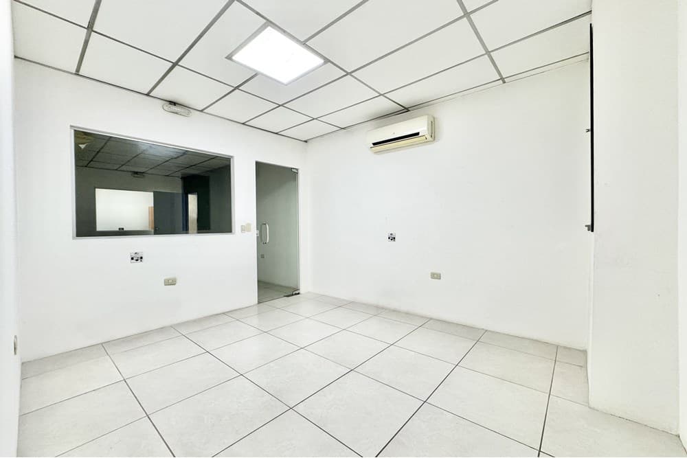 Local Comercial - Venta - Herrera, Paraguay — foto 5