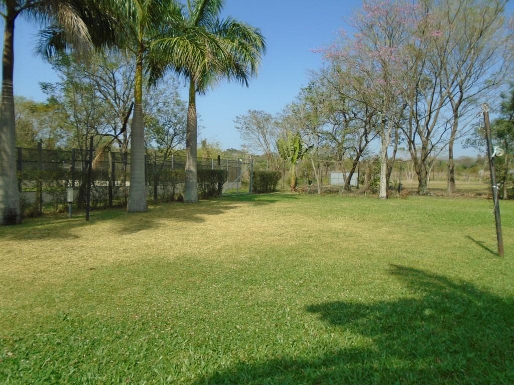 Casa de 2.400 m2 en la Zona Surubi'i - CLHO7532029, foto 4