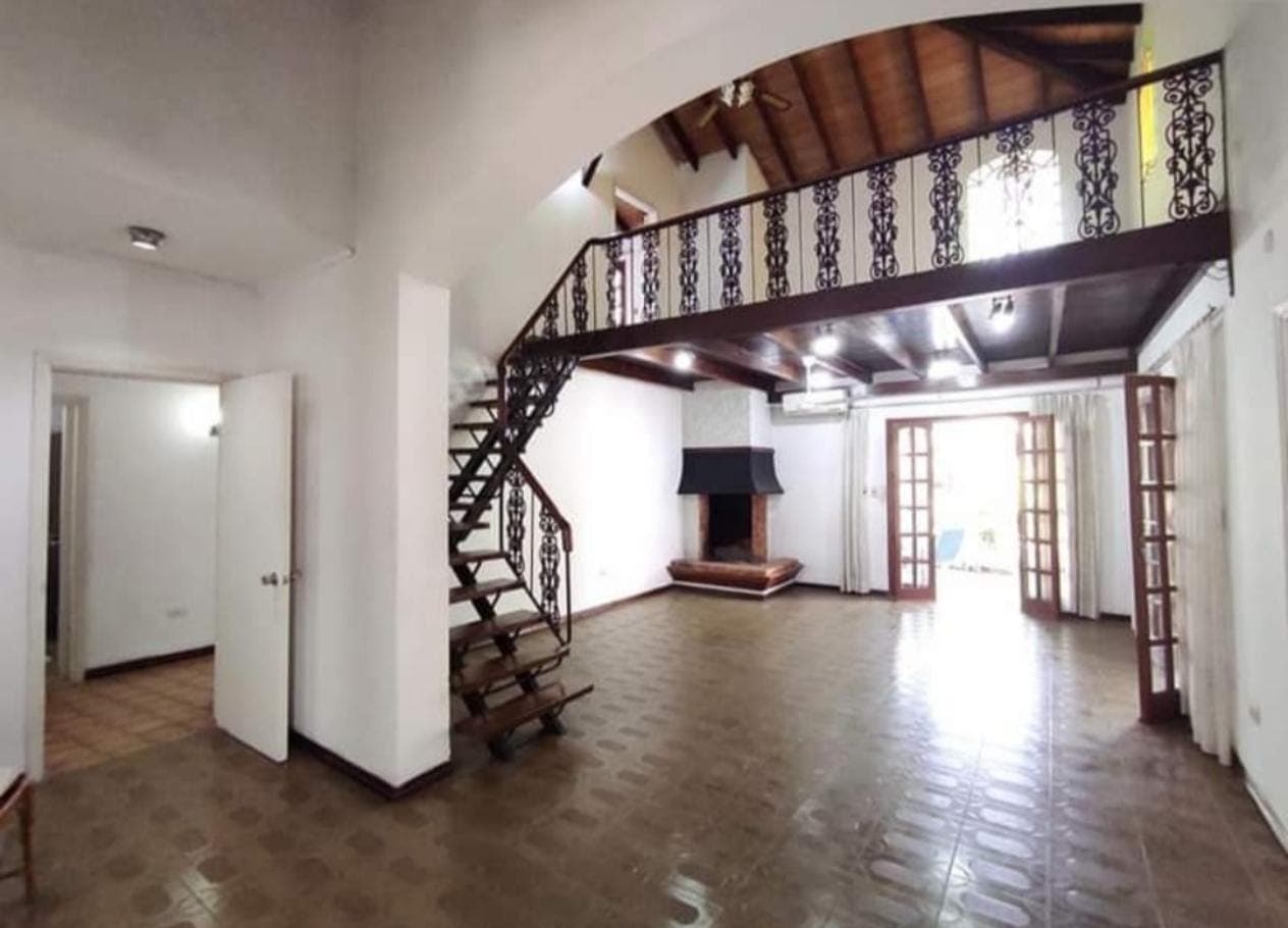 Casa en Alquiler Los Laureles Asunción — foto 3