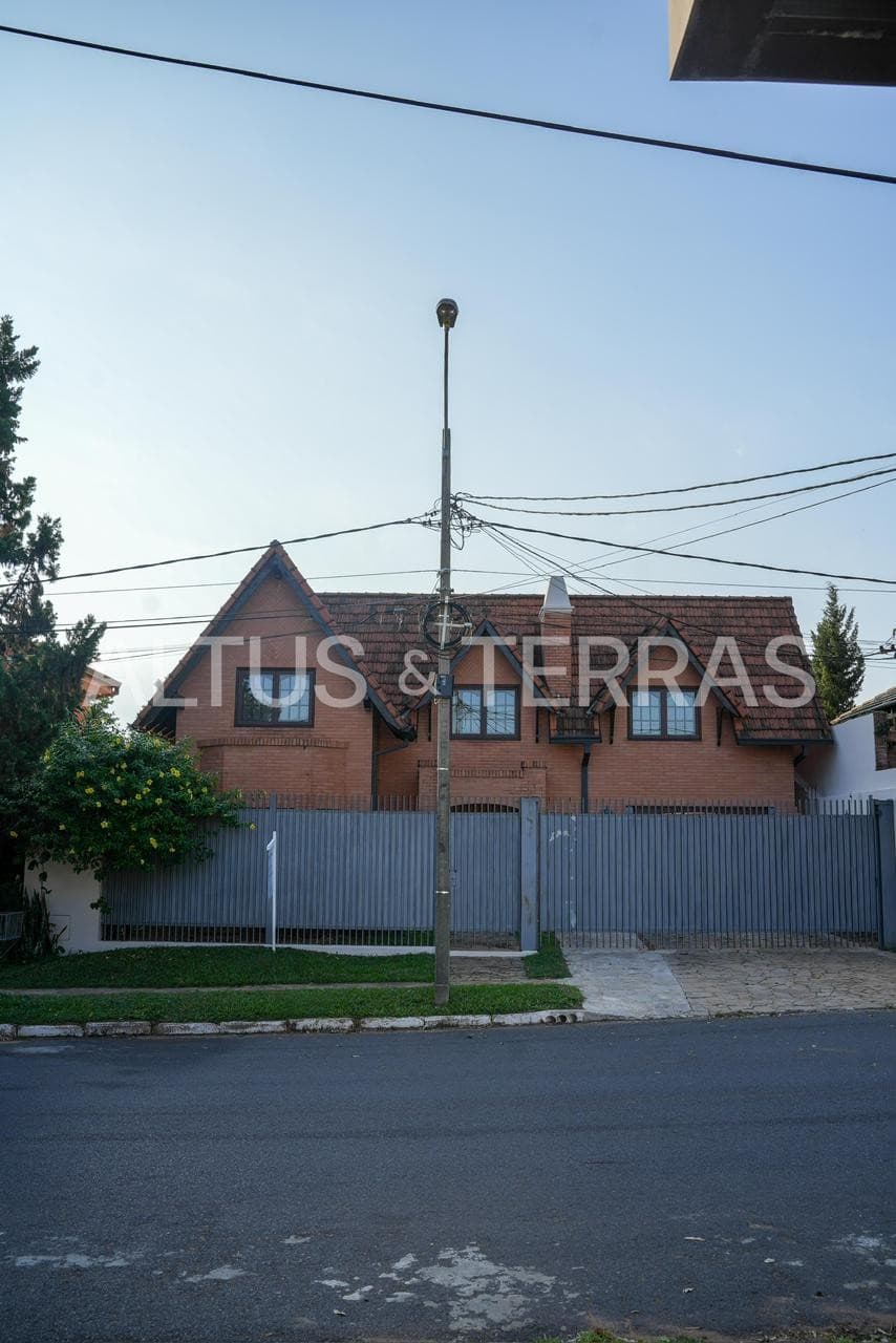 Casa de 2 plantas en barrio los laureles-asuncion, foto 2