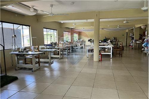 Local Comercial-Alquiler-PY Central Ñemby — foto 2