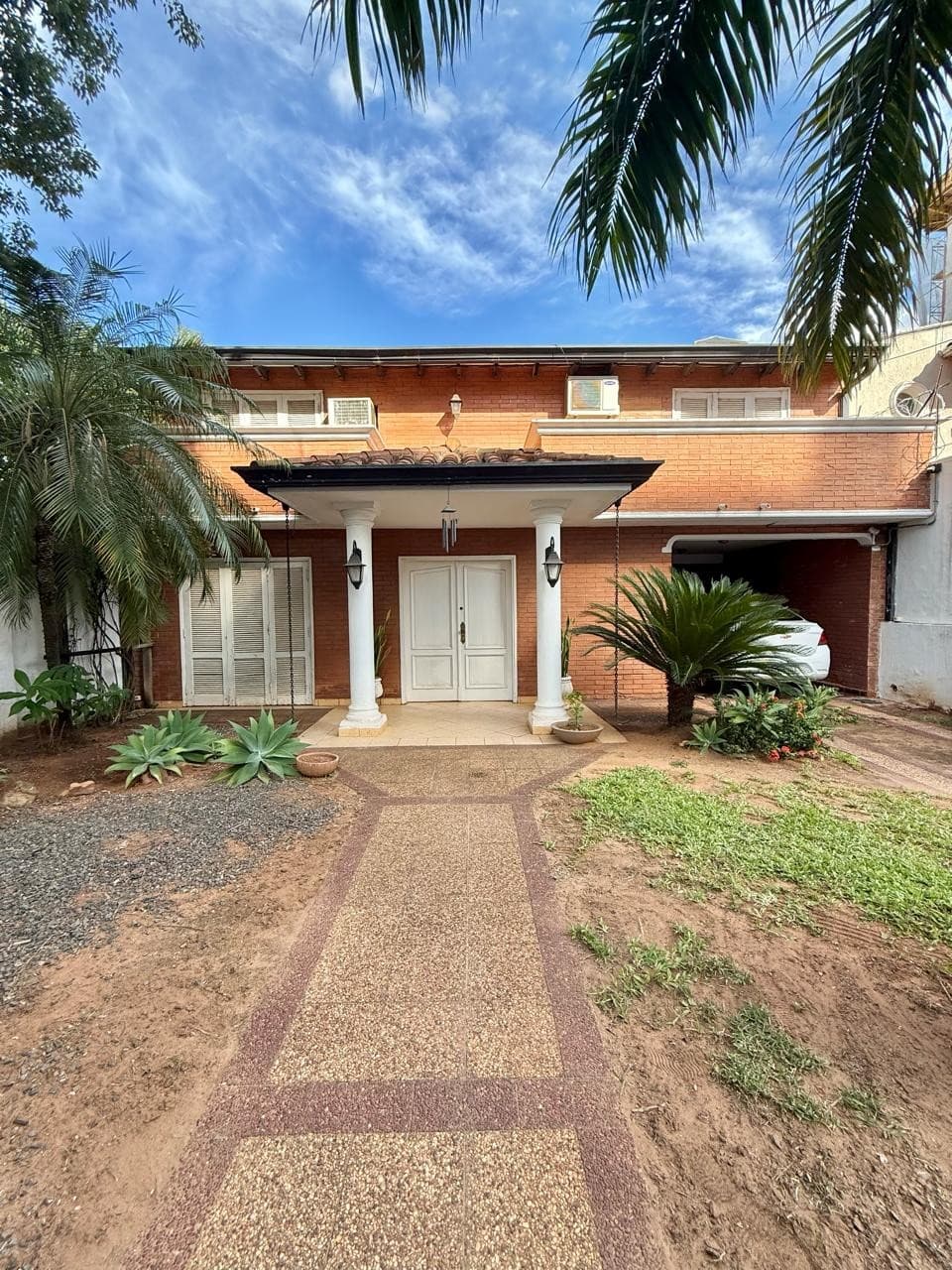Vendo residencia en barrio Recoleta con alto potencial