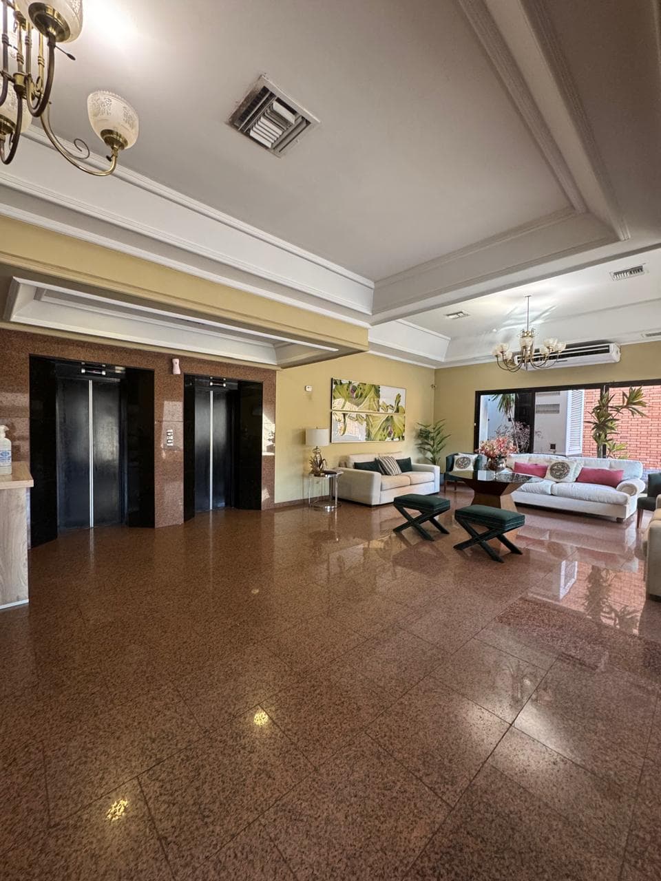 Vendo amplio departamento - piso entero en el edificio wilson