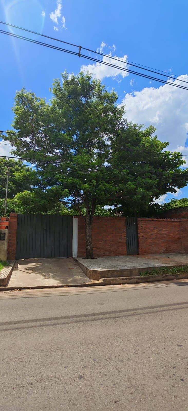 Casa en venta de 4 habitaciones San Lorenzo laurelty