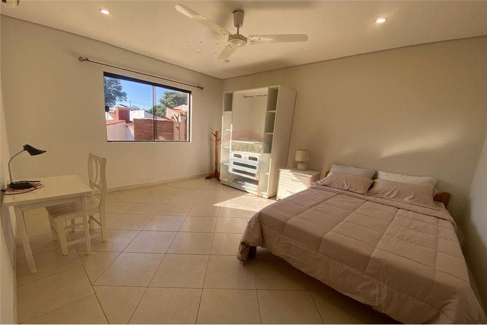 Alquilo casa en lambare amoblado