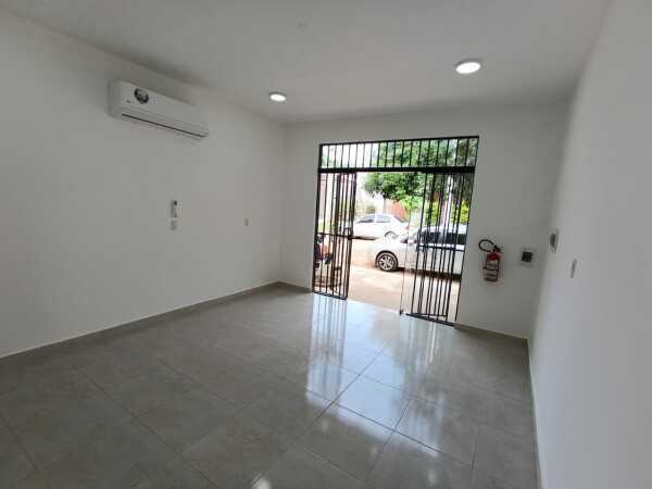 Salon comercial en laurelty en Luque — foto 5