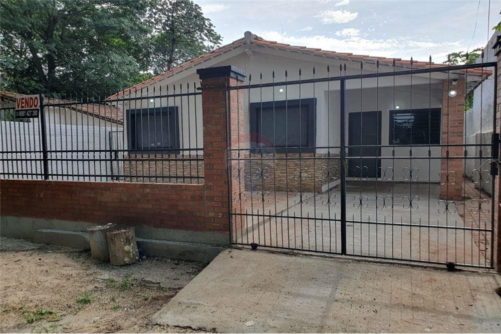 Vendo hermosa casa en Mariano Roque Alonso