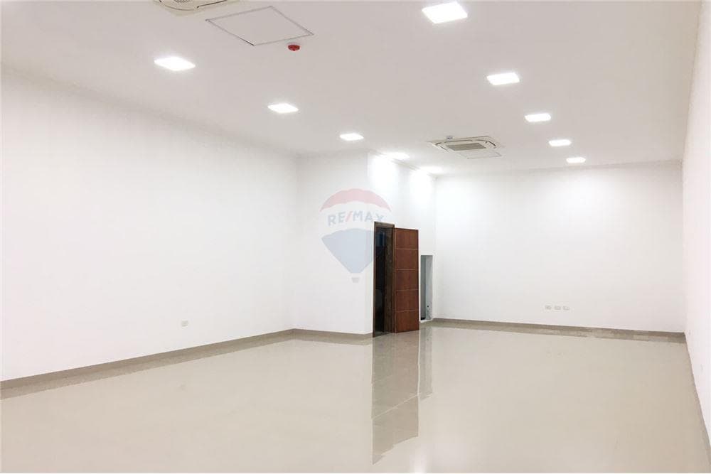 En alquiler salon comercial, foto 2