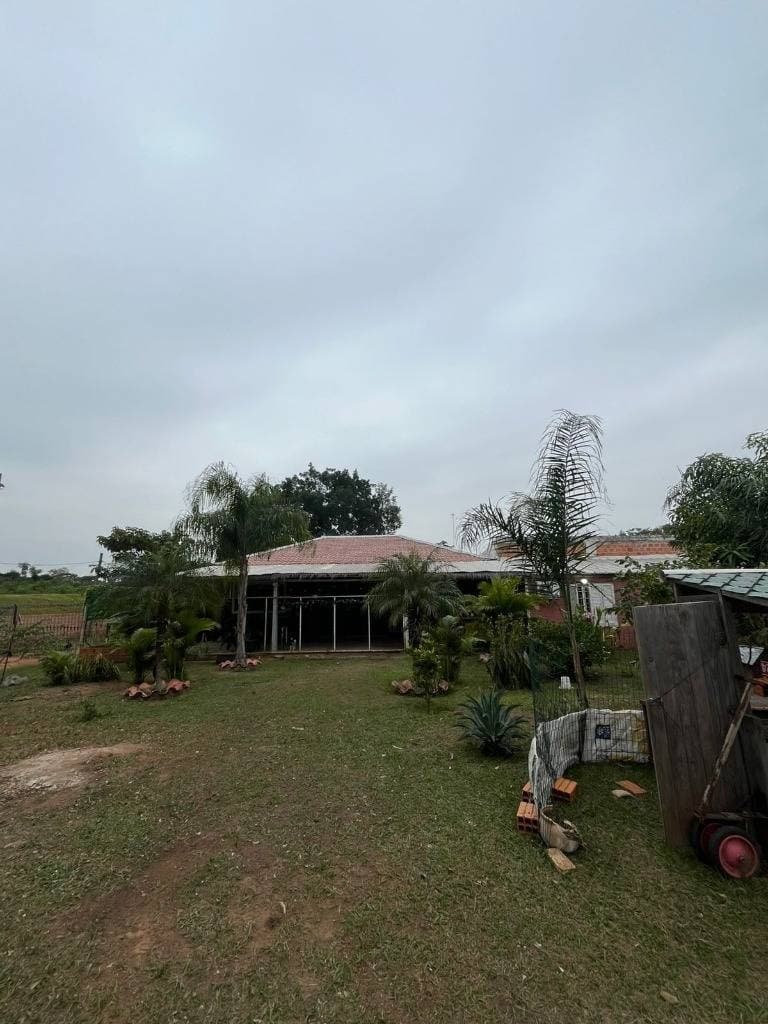 Amplia Propiedad de 3,5 Hectáreas con Piscina, Casa y Espacios Recreativos