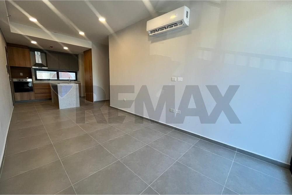Departamento de 2 Dormitorios con Cochera a 900 mts del Paseo La Galería, foto 5
