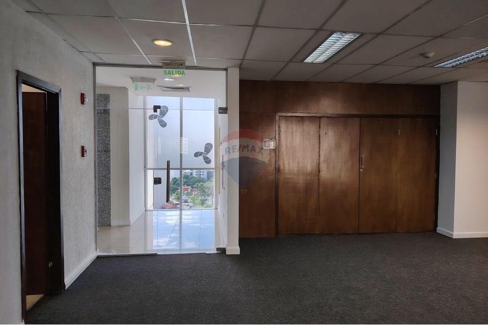 Oficina corporativa en el edificio plaza center — foto 4