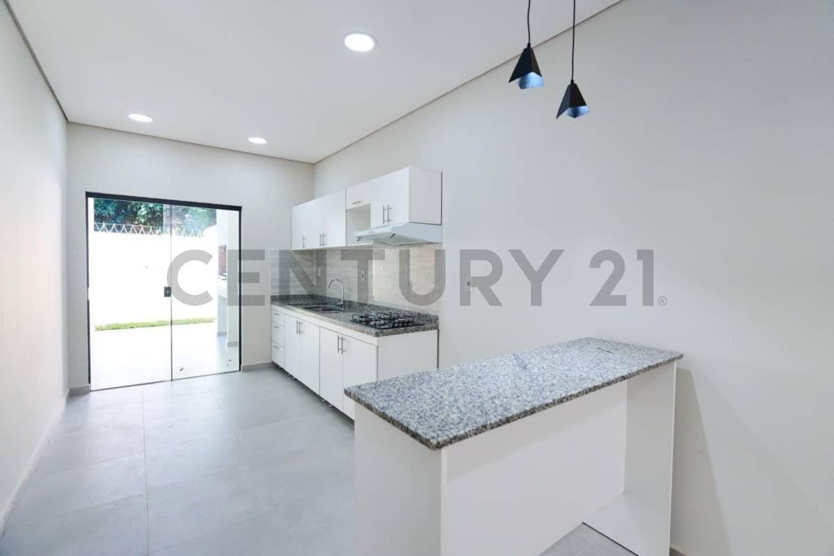 de Casa Dúplex en Luque, Central, foto 2