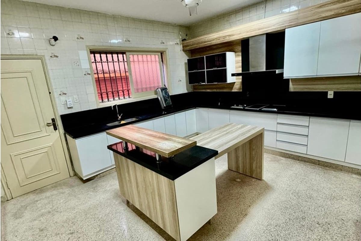 Casa de 5 dormitorios, en barrio mburicao, Asunción, foto 3