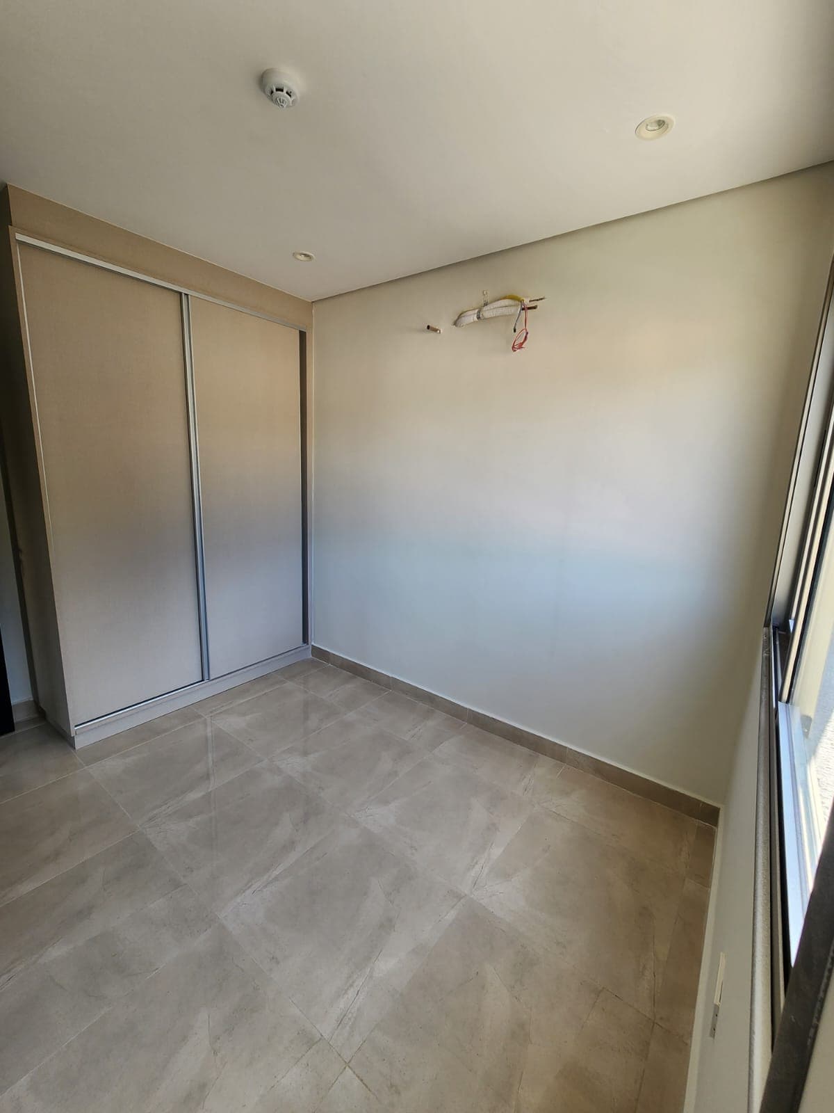 Departamento de 2 habitaciones en Luque, foto 2
