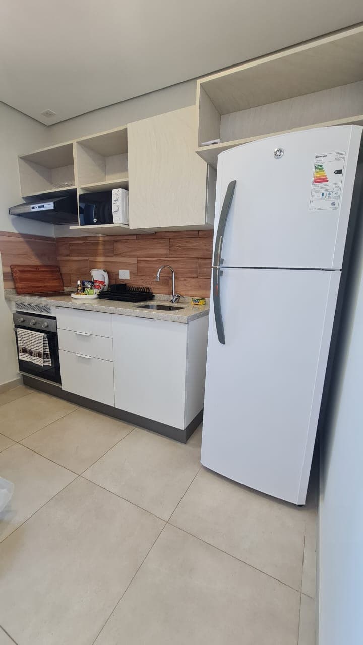 En Alquiler Departamento Amoblado Con 2 Habitaciones - Zona CIT, foto 3
