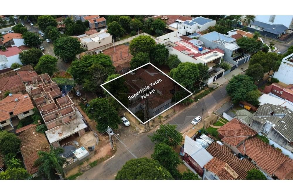 En venta propiedad en esquina para inversión, foto 2