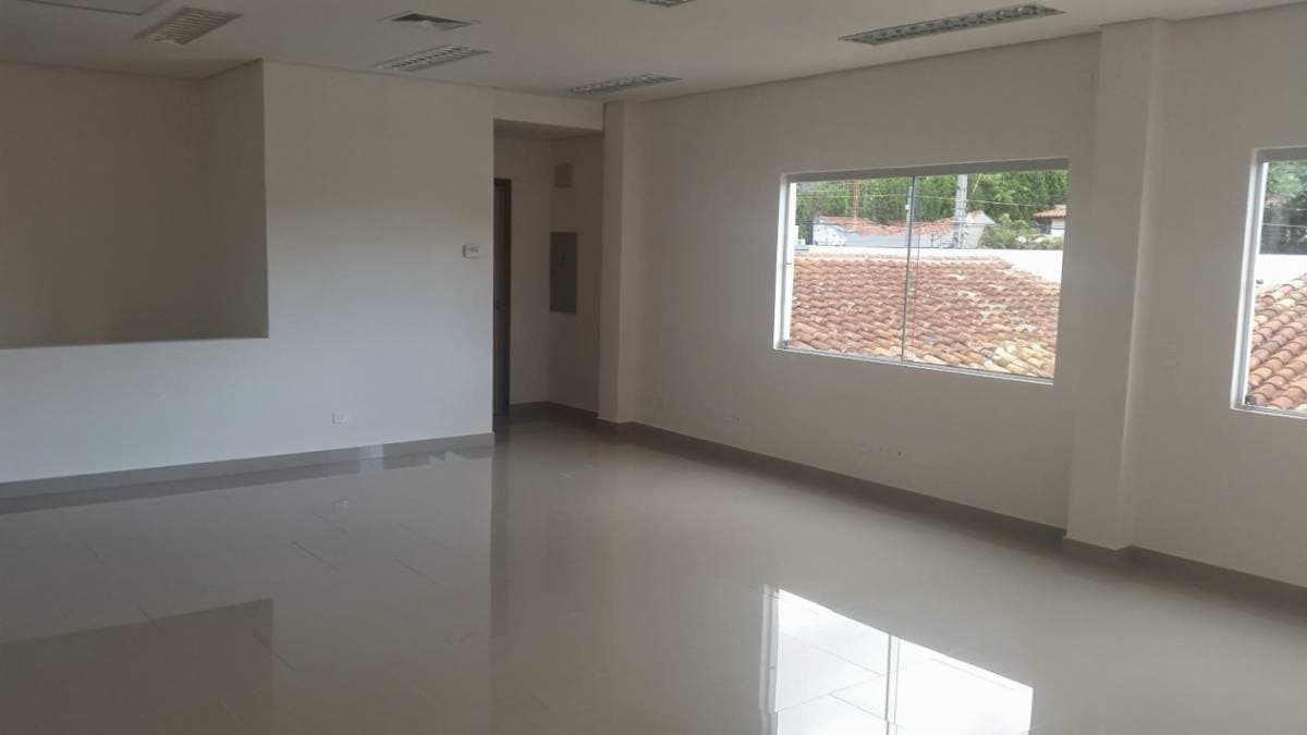 Oficina corporativa sobre avda. Gral santos, Asunción — foto 5