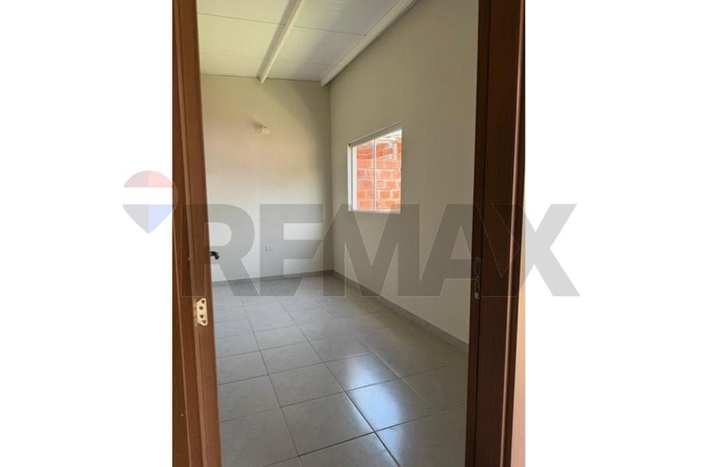 Chalet en cond. Arasy 3 - aregua — foto 2