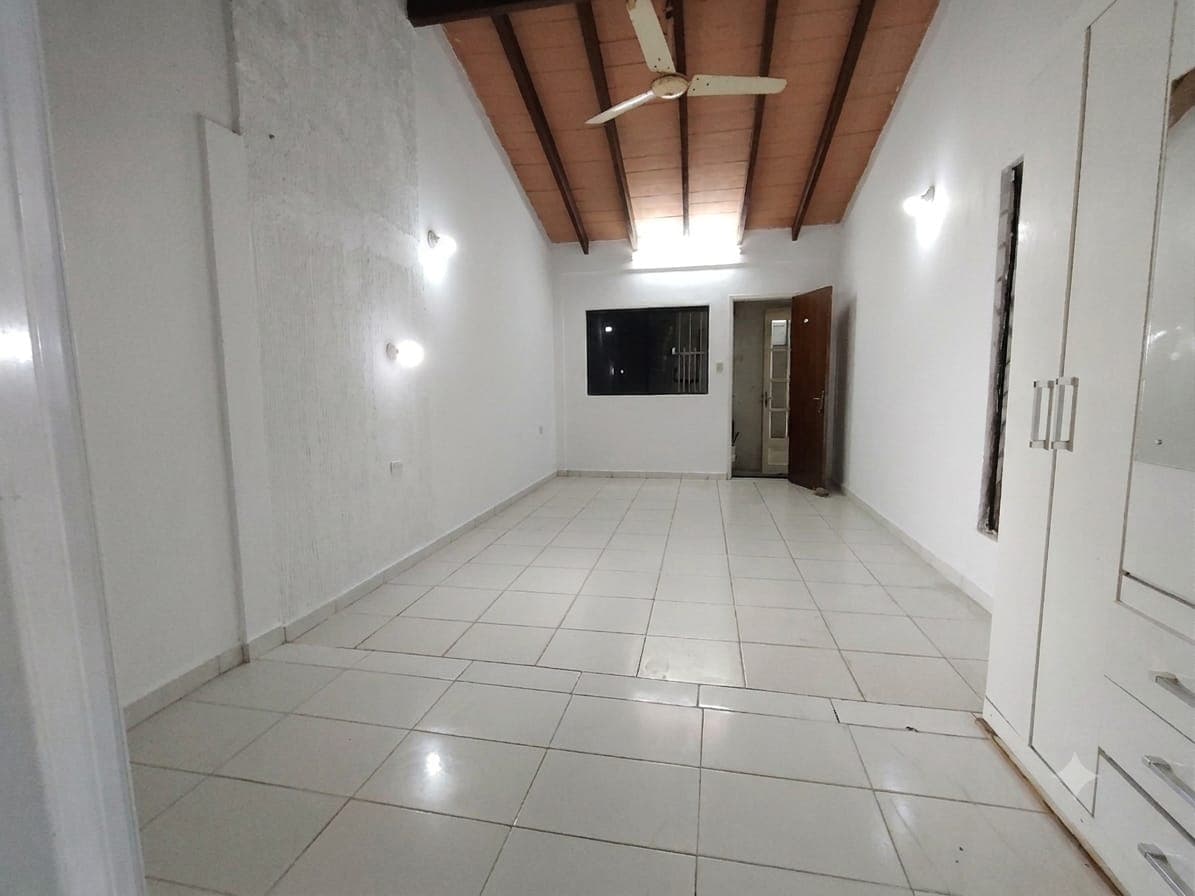 Casa con Salón Independiente en Lambaré | Piscina | Gs. 5.000.000, foto 2
