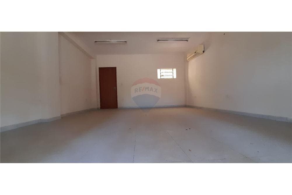 Salón Comercial en Alquiler. Bo. Bella Vista, foto 2
