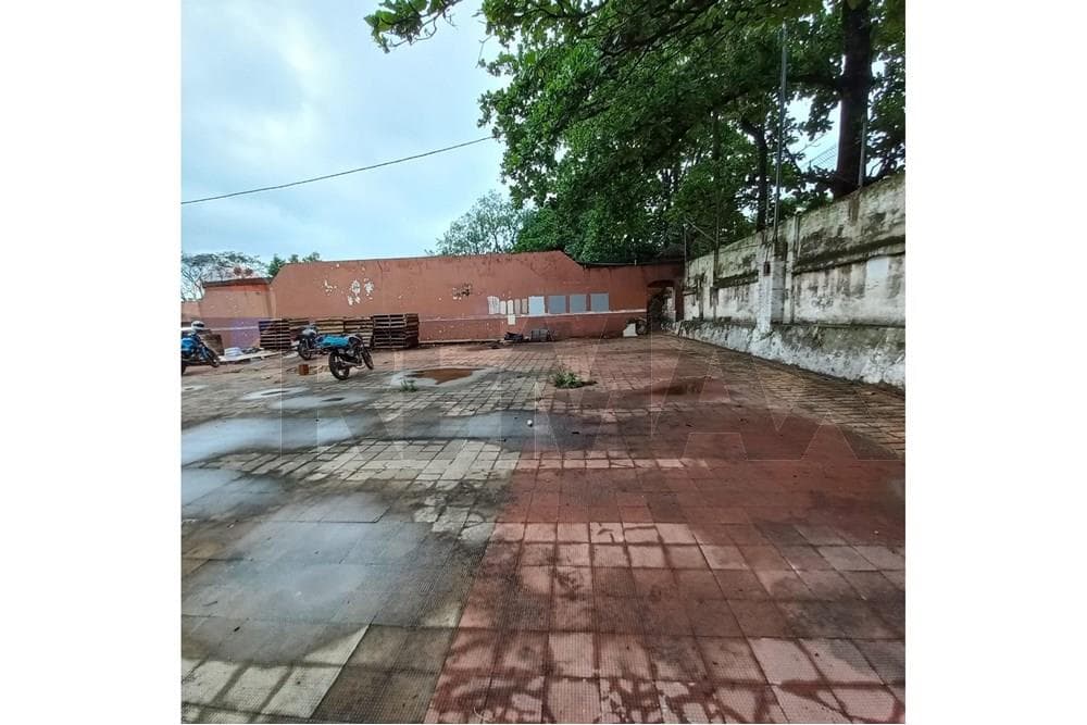 Terreno de 1722 m2 en Barrio San Vicente, foto 2