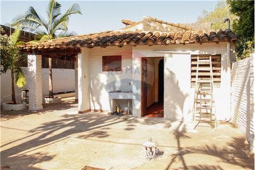 Casa-Venta- Vista Alegre, Asunción