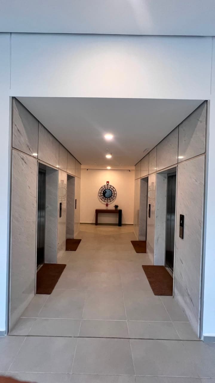 Dpto amoblado en el Edificio España Las Mercedes, foto 2