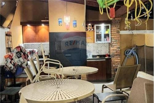 Casa con piscina en lambare - zona yacht, foto 4