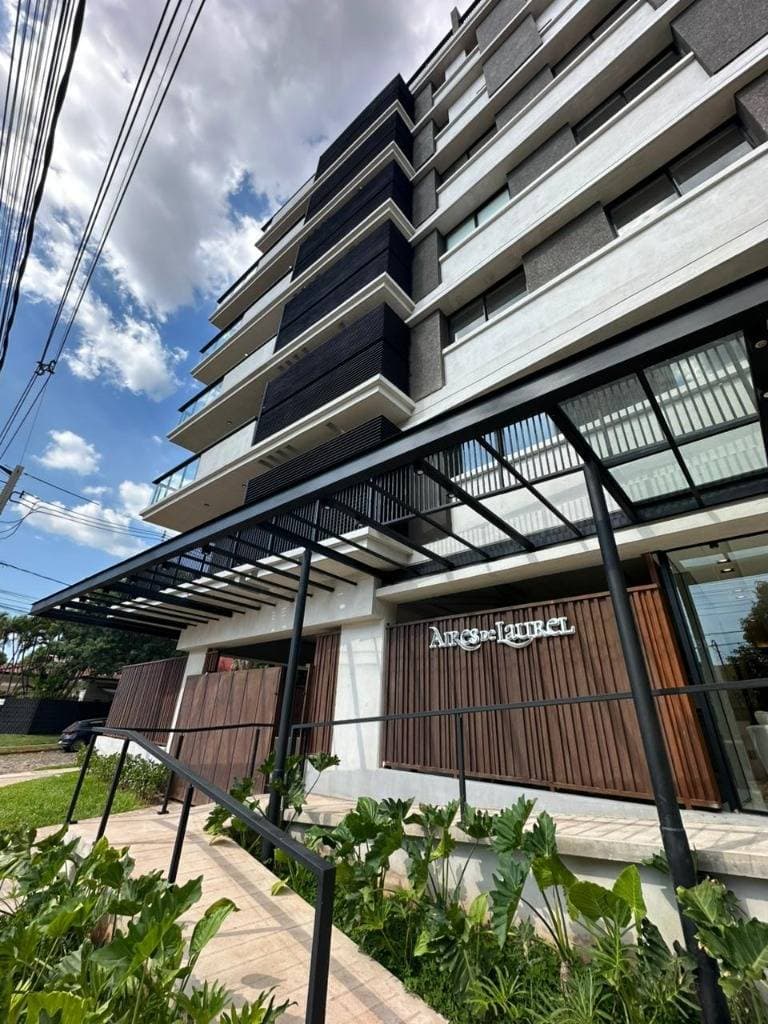 Alquilo depa en los laureles