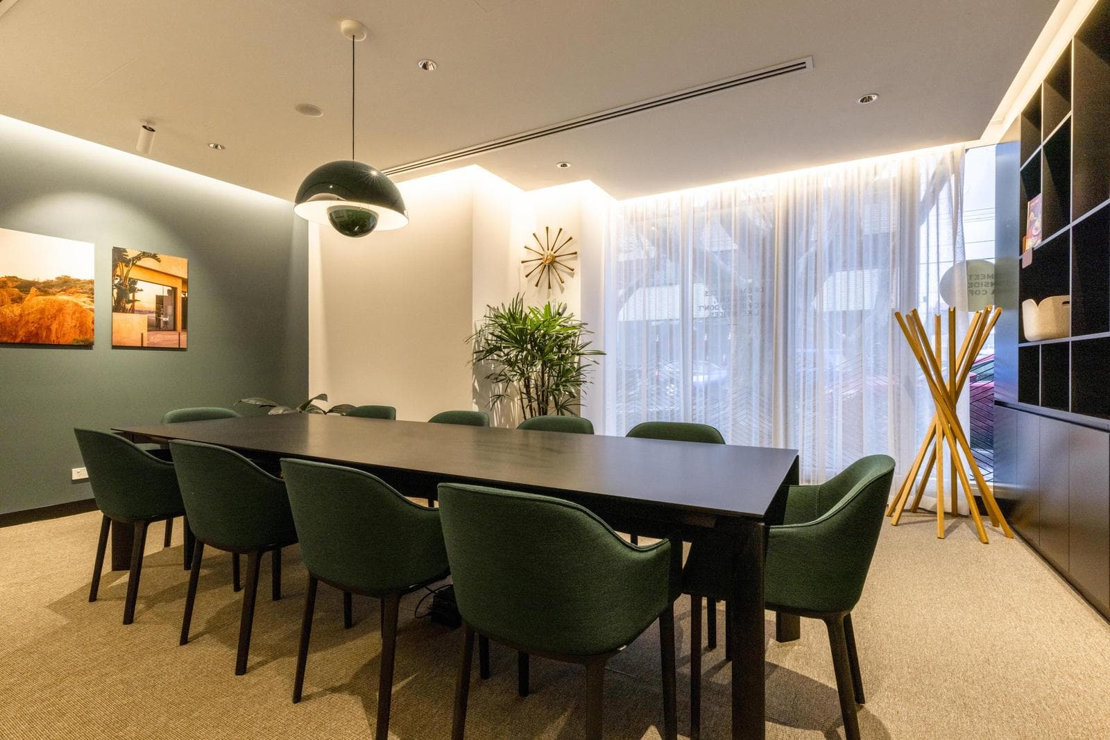 de oficinas bellamente diseñadas para 5 personas en Asuncion, Perseverancia — foto 4