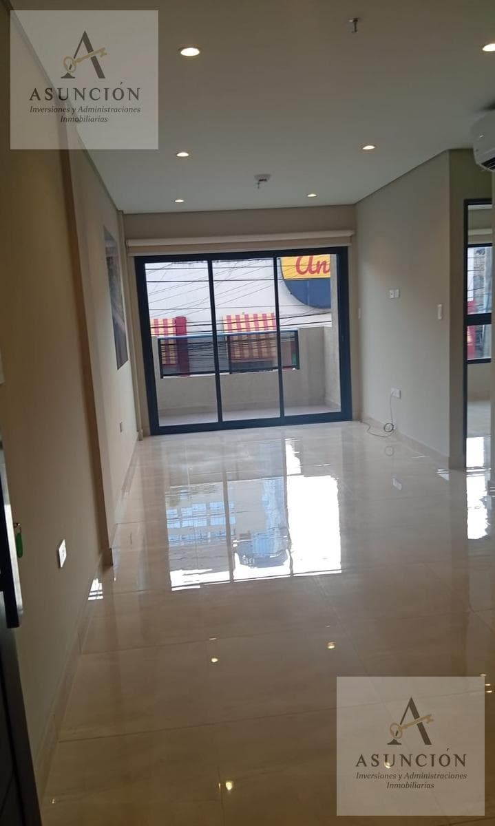 Departamento de 1 dormitorio con cochera zona Shopping Villa Morra — foto 2