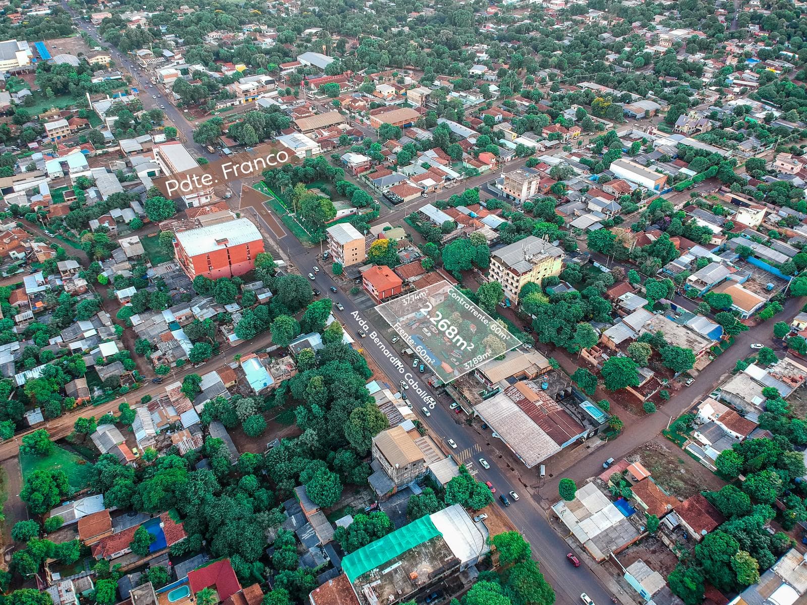 terreno de 2.258m² sobre la Avda. Gral. Bernardino Caballero, Ciudad del Este — foto 4
