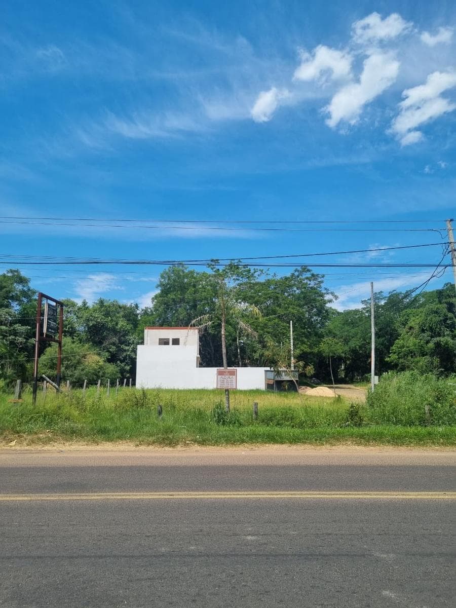 Alquilo terreno sobre Av. Guillermo Neumann, San Bernardino