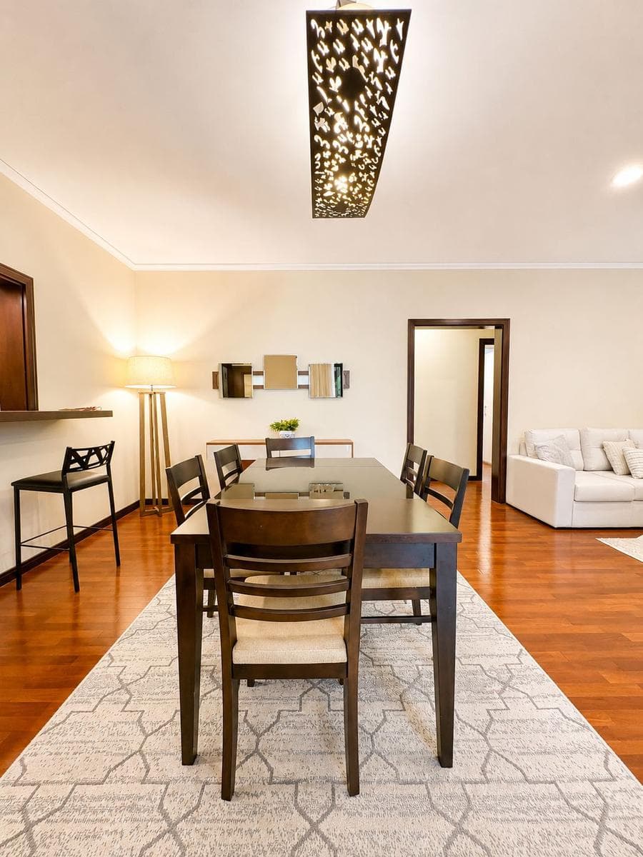 Departamento de 3 suites amoblado en Villa Morra, foto 2