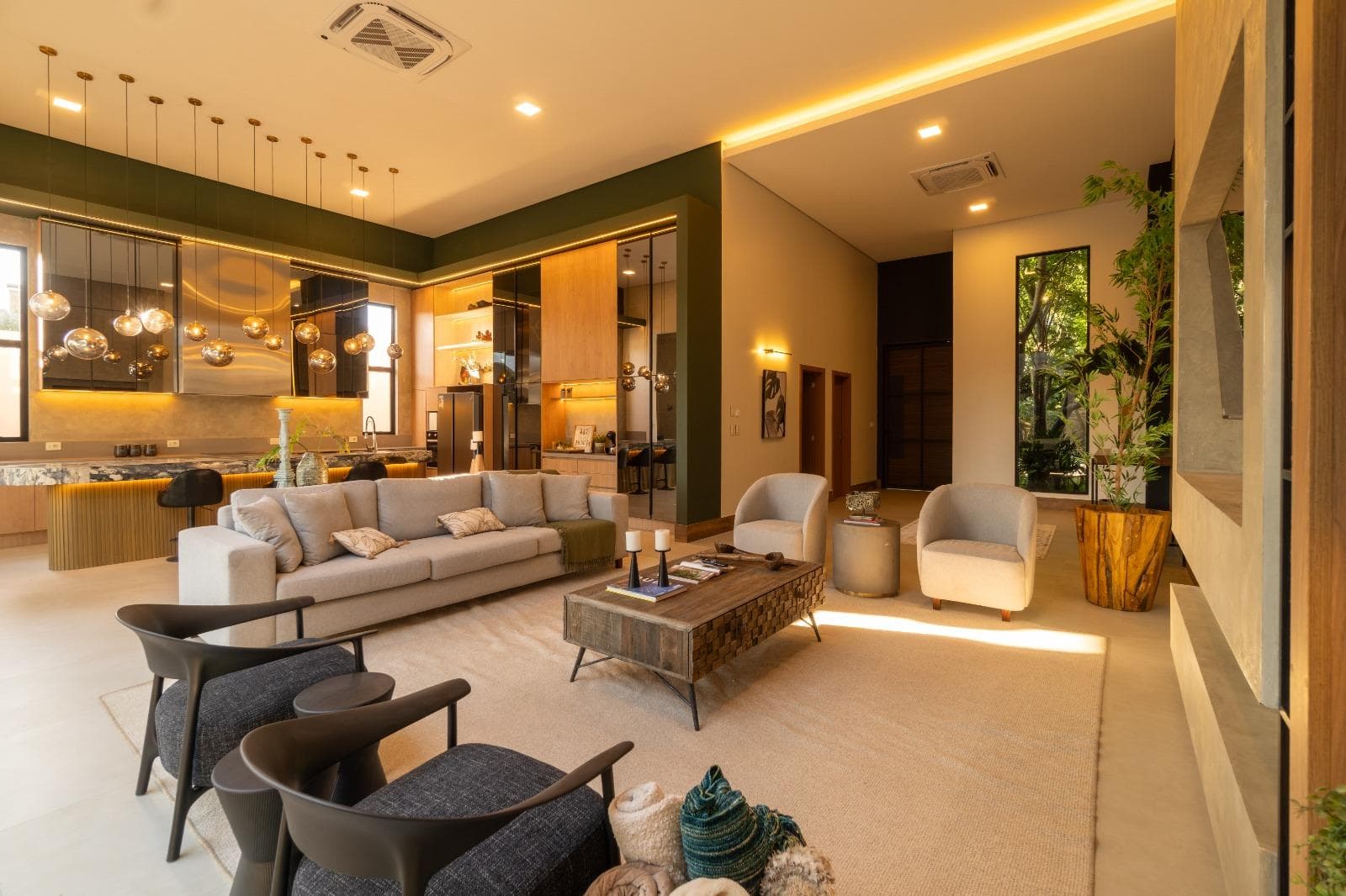 residencia de lujo a estrenar. Luque zona aeropuerto, foto 1