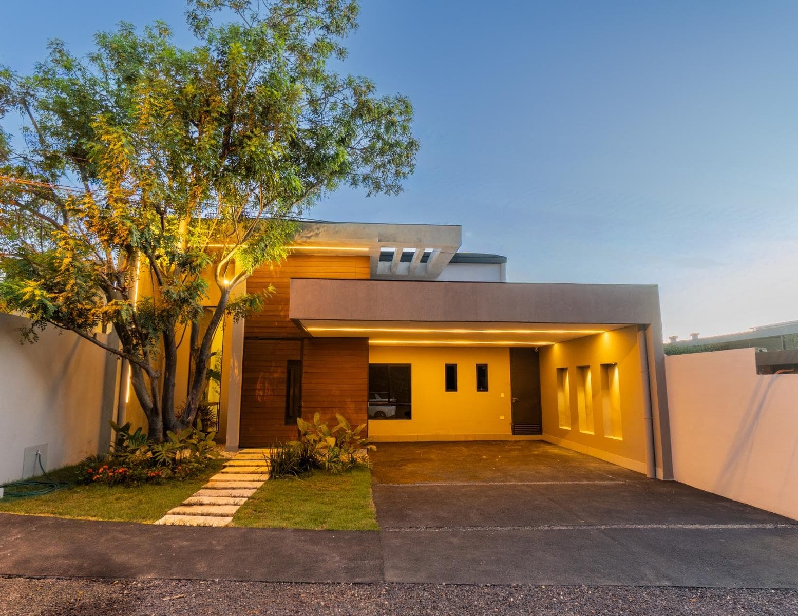 residencia de lujo a estrenar. Luque zona aeropuerto, foto 2